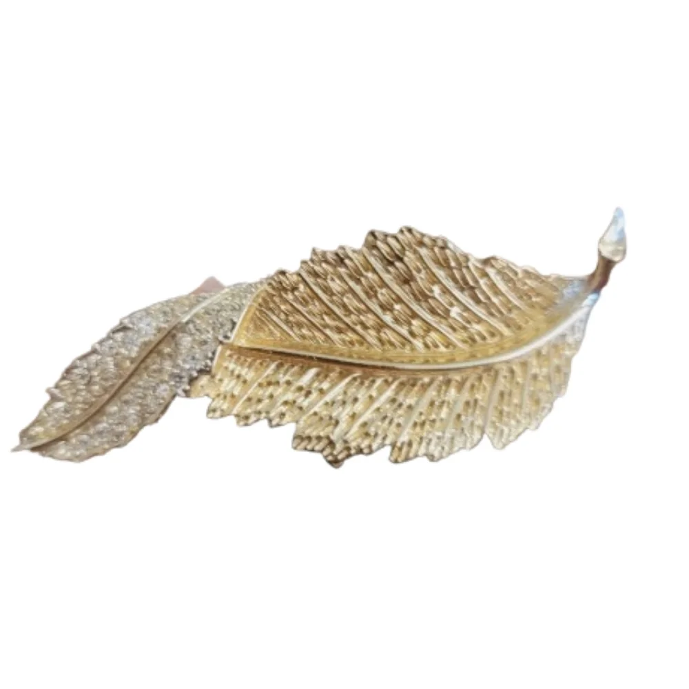 Sarah Coventry Two-Tone leaf brooch 60s silvertone Goldtone Crystals Fall Autumn